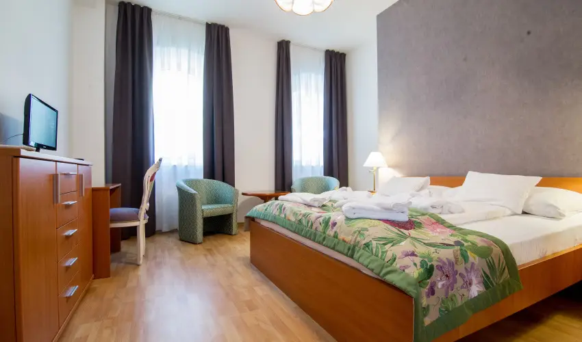 Batthyny Kria Zalacsny - Nyugdjas kedvezmnyes rak flpanzis elltssal (1 jtl)