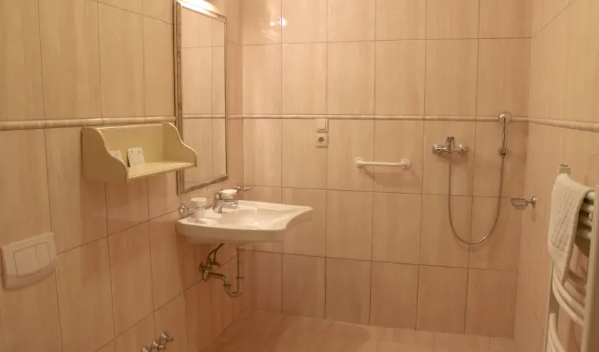 Bazilika alatti Panzi Esztergom - Romantikus Pihens Flpanzival a Hvs vszakokban (min. 2 j)