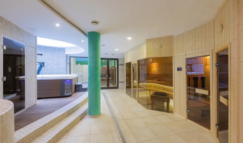 Bazilika alatti Panzi Esztergom - Romantikus Pihens Flpanzival a Hvs vszakokban (min. 2 j)