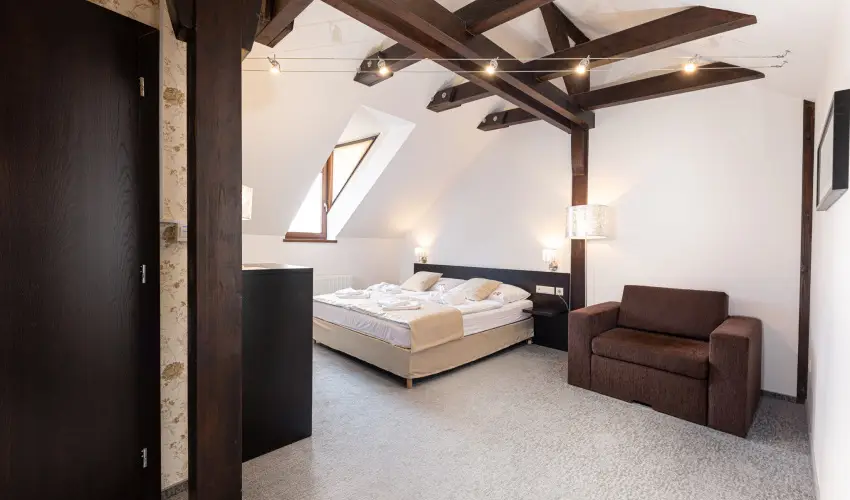 Bazilika alatti Panzi Esztergom - Romantikus Pihens Flpanzival a Hvs vszakokban (min. 2 j)