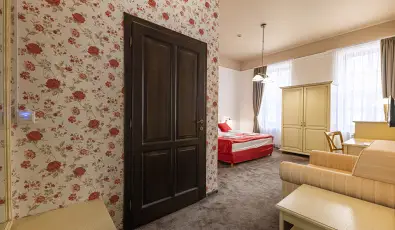 Bazilika alatti Panzi Esztergom