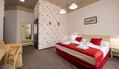 Bazilika alatti Panzi Esztergom