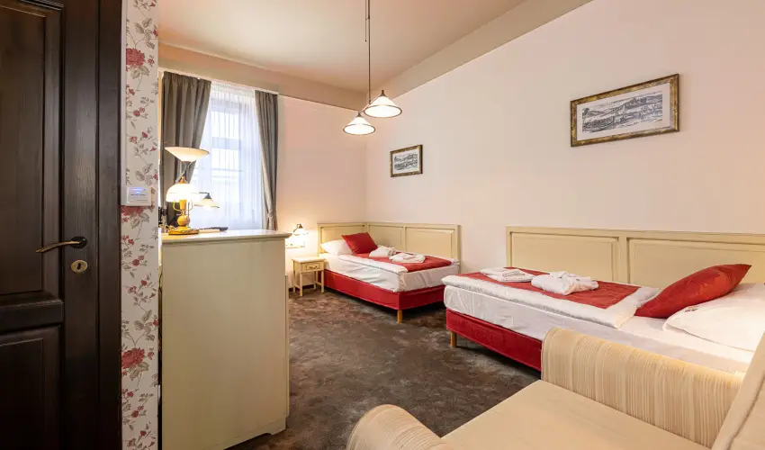 Bazilika alatti Panzi Esztergom - Romantikus Pihens Flpanzival a Hvs vszakokban (min. 2 j)