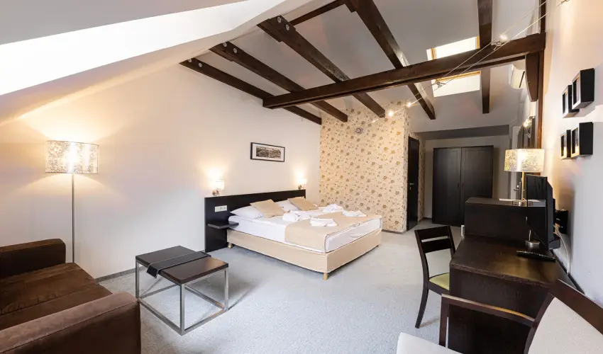 Bazilika alatti Panzi Esztergom - Romantikus Pihens Flpanzival a Hvs vszakokban (min. 2 j)