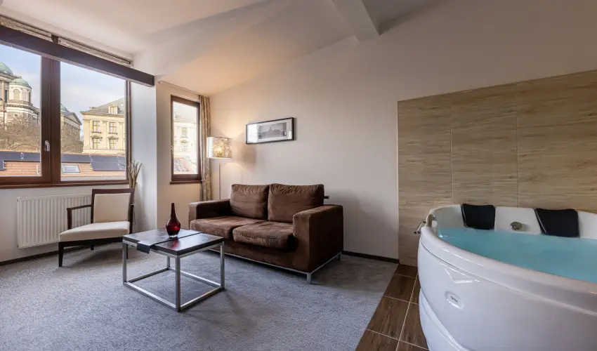 Bazilika alatti Panzi Esztergom - Romantikus Pihens Flpanzival a Hvs vszakokban (min. 2 j)