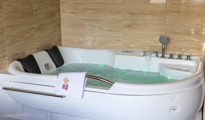 Bazilika alatti Panzi Esztergom - Romantikus Pihens Flpanzival a Hvs vszakokban (min. 2 j)