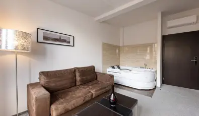 Bazilika alatti Panzi Esztergom