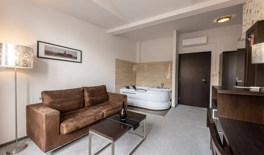 Bazilika alatti Panzi Esztergom - Romantikus Pihens Flpanzival a Hvs vszakokban (min. 2 j)