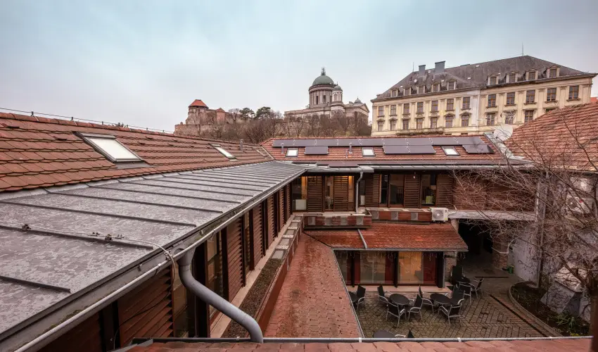 Bazilika alatti Panzi Esztergom - Romantikus Pihens Flpanzival a Hvs vszakokban (min. 2 j)