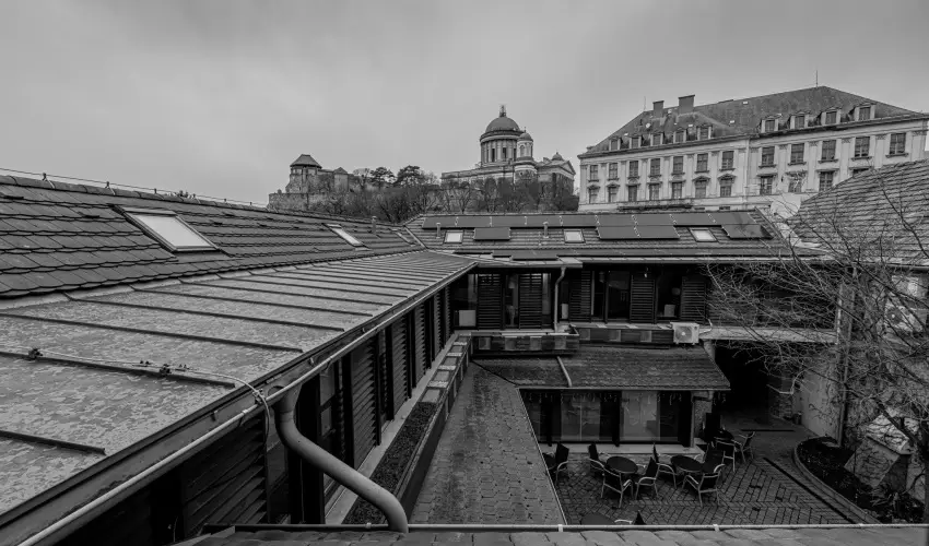 Bazilika alatti Panzi Esztergom - Romantikus Pihens Flpanzival a Hvs vszakokban (min. 2 j)