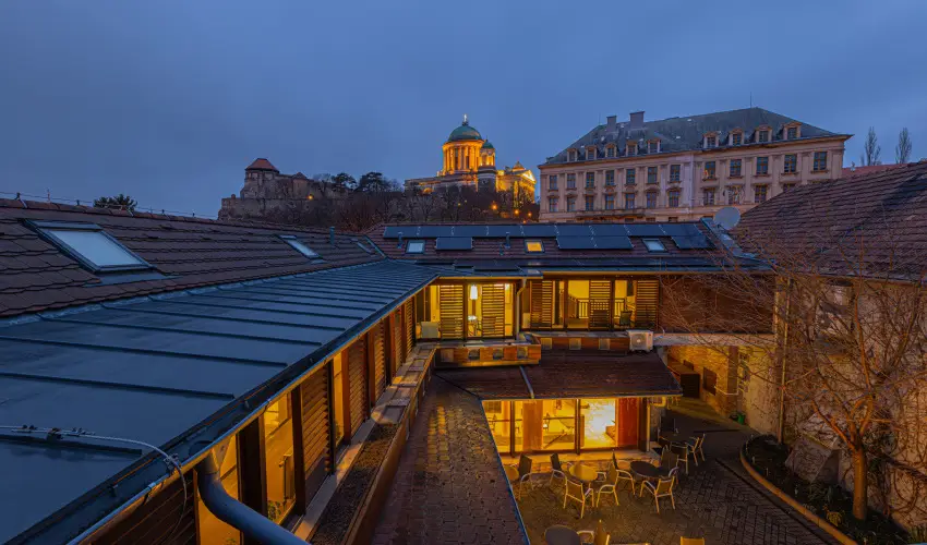 Bazilika alatti Panzi Esztergom - Romantikus Pihens Flpanzival a Hvs vszakokban (min. 2 j)