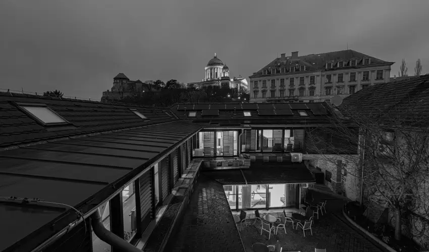 Bazilika alatti Panzi Esztergom - Romantikus Pihens Flpanzival a Hvs vszakokban (min. 2 j)