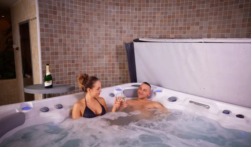 Bazilika alatti Panzi Esztergom - Romantikus Pihens Flpanzival a Hvs vszakokban (min. 2 j)