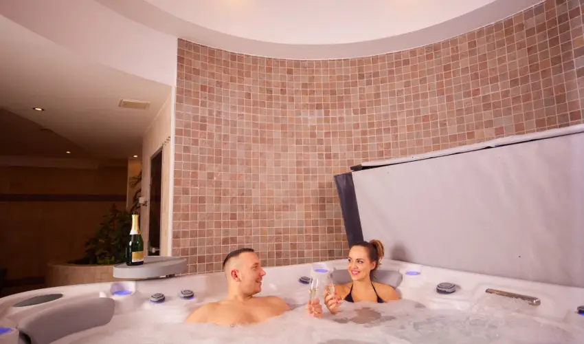 Bazilika alatti Panzi Esztergom - Romantikus Pihens Flpanzival a Hvs vszakokban (min. 2 j)