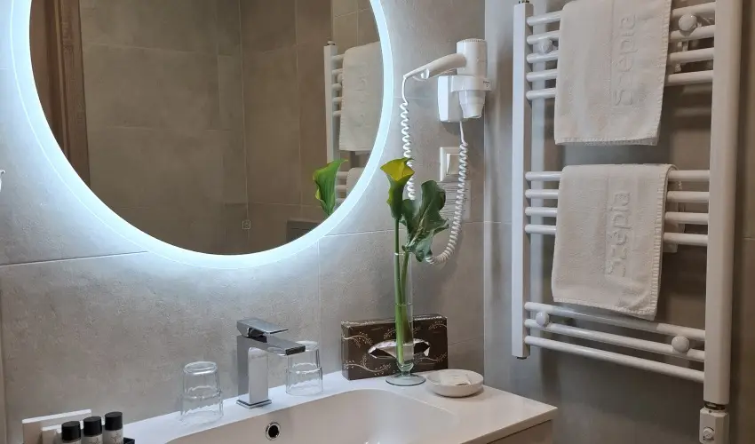 Sz�pia Bio & Art Hotel Zs�mb�k - Standard �r f�lpanzi�val (1 �jt�l)