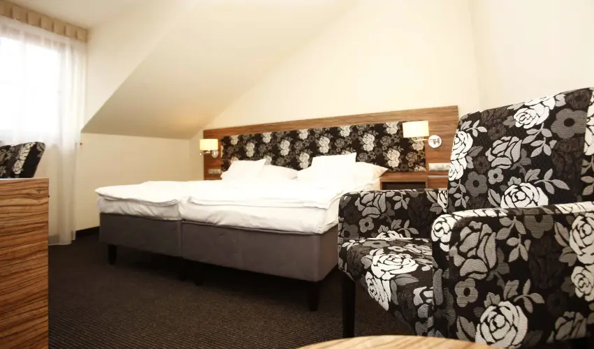 Bodrogi K�ria Wellness Hotel In�rcs - Nyugd�jas kedvezm�nyes �rak f�lpanzi�s ell�t�ssal (1 �jt�l)