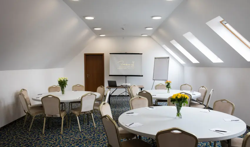 Bodrogi K�ria Wellness Hotel In�rcs - Nyugd�jas kedvezm�nyes �rak f�lpanzi�s ell�t�ssal (1 �jt�l)