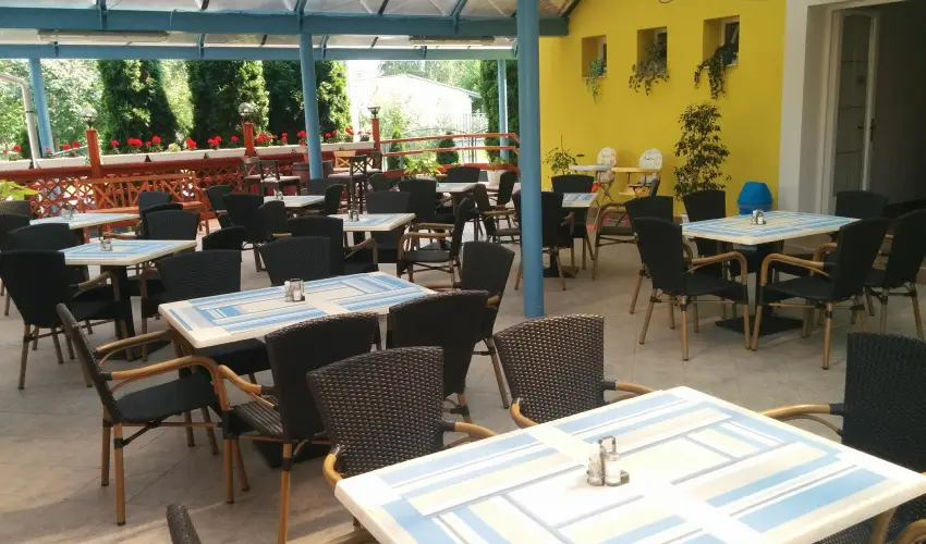 Boglárka Panzió-Étterem  Mezőkövesd - Szállás félpanziós ellátással (min. 2 éj)