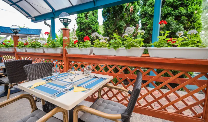 Boglárka Panzió-Étterem  Mezőkövesd - Szállás félpanziós ellátással (min. 2 éj)