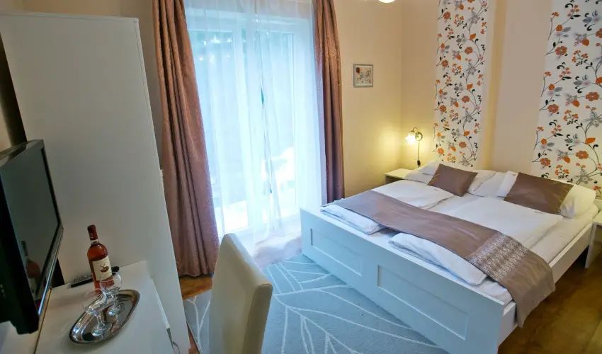 Borka Panzi Pardfrd - Nyugdjas kedvezmnyes rak reggelivel (1 jtl)