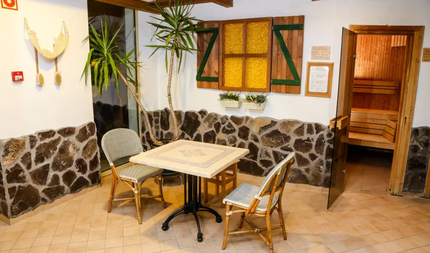 Calimbra Konferencia & Wellness Hotel Miskolctapolca - Nyugdjas kedvezmnyes r reggelis elltssal (1 jtl)