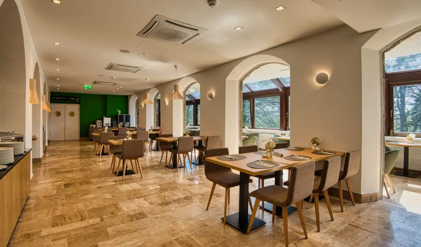 Cardoner Hotel Pilisszentkereszt - vindt Szllsvadszat Dobogkn (1 jtl)