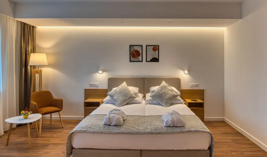 Cardoner Hotel Pilisszentkereszt - vindt Szllsvadszat Dobogkn (1 jtl)