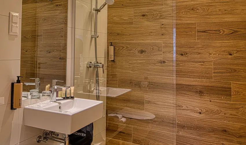 Cardoner Hotel Pilisszentkereszt - vindt Szllsvadszat Dobogkn (1 jtl)