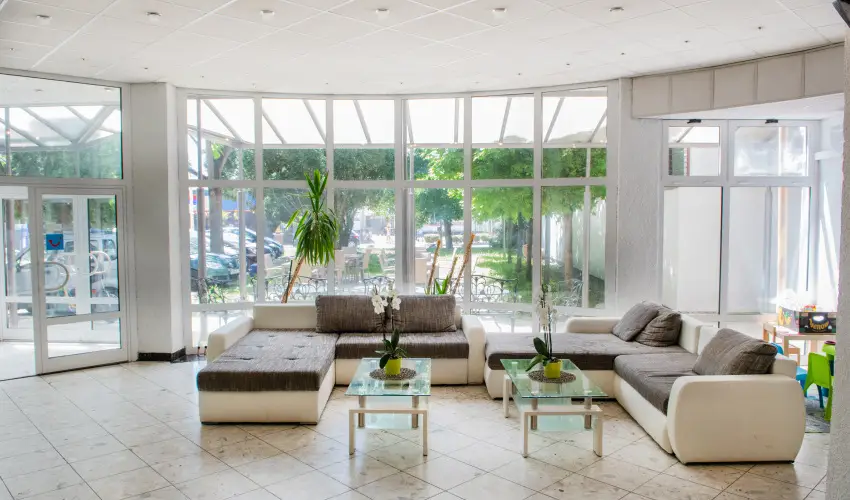 CE Napf�ny Hotel  Si�fok - Napf�nyes balatoni pihen�s (1 �jt�l)