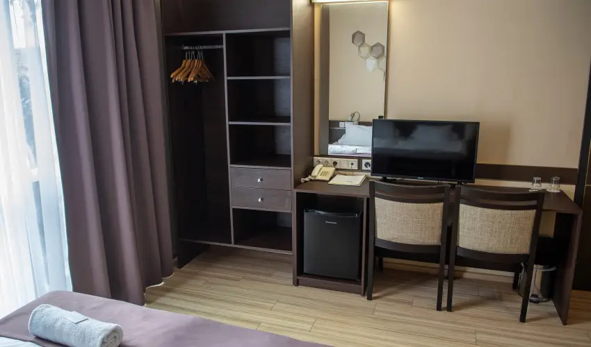 CE Plaza Hotel Si�fok - Nyer� p�ros h�tv�ge Zolt�n Erik�val (2 �jszaka)