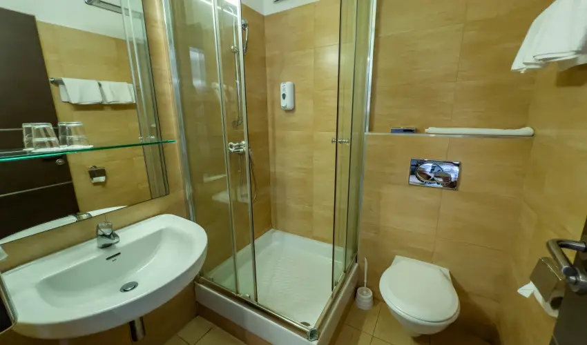 CE Plaza Hotel Si�fok - Nyer� p�ros h�tv�ge Zolt�n Erik�val (2 �jszaka)