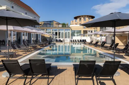 CE Plaza Hotel - Senior Wellness Napok Si�fokon