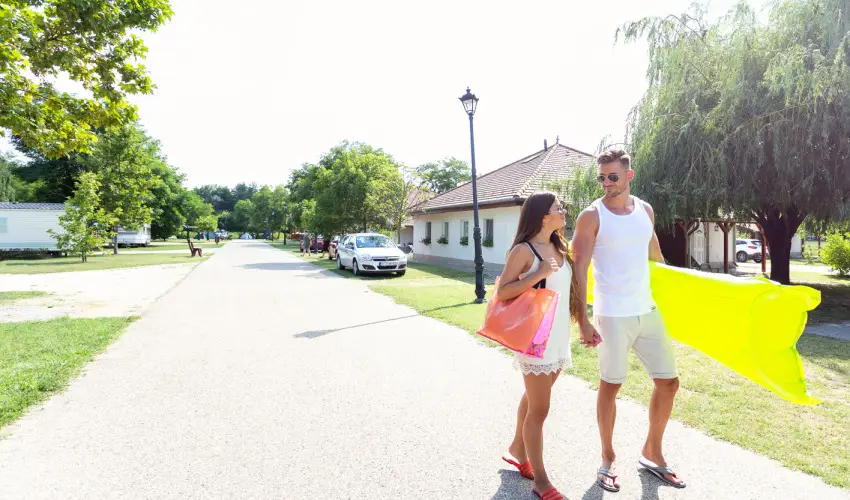 Cegldfrd Apartmanpark s Kemping Cegld - Htvgi ajnlat Cegldfrdbe, jszakai frdzssel (min. 2 j)