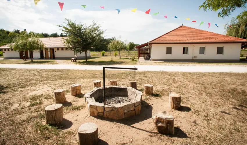 Cegldfrd Apartmanpark s Kemping Cegld - Htvgi ajnlat Cegldfrdbe, jszakai frdzssel (min. 2 j)