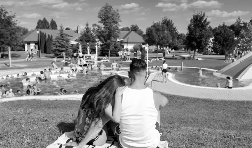 Cegl�df�rd� Apartmanpark �s Kemping Cegl�d - Nyugd�jas kedvezm�nyes �r f�rd�bel�p�vel (min. 2 �j)