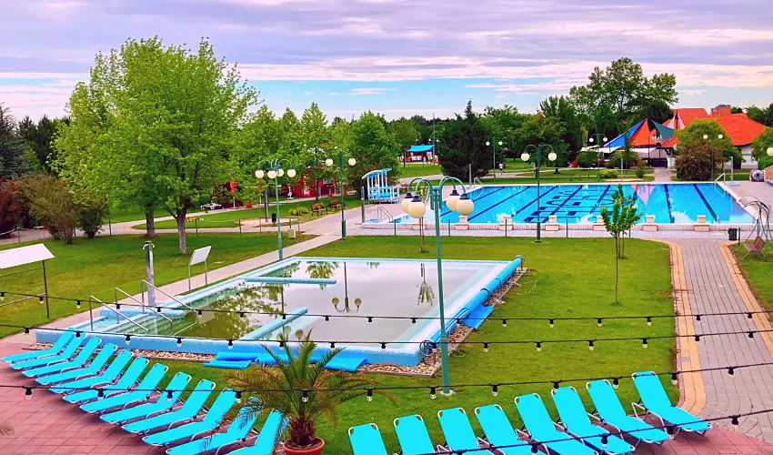 Cegldfrd Apartmanpark s Kemping Cegld - Htvgi ajnlat Cegldfrdbe, jszakai frdzssel (min. 2 j)