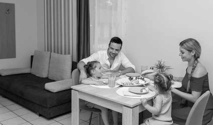 Cegl�df�rd� Apartmanpark �s Kemping Cegl�d - Nyugd�jas kedvezm�nyes �r f�rd�bel�p�vel (min. 2 �j)