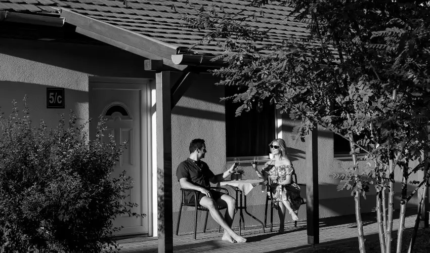 Cegl�df�rd� Apartmanpark �s Kemping Cegl�d - Nyugd�jas kedvezm�nyes �r f�rd�bel�p�vel (min. 2 �j)