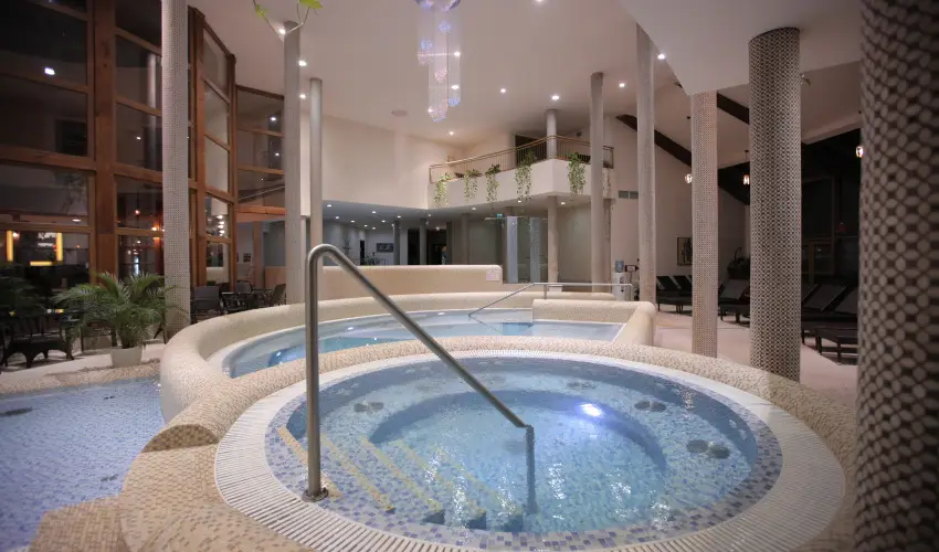 Colosseum Wellness Hotel Mrahalom - Nyugdjas kedvezmnyes r flpanzival (1 jtl)