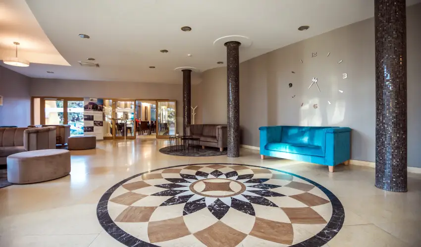 Colosseum Wellness Hotel Mrahalom - Nyugdjas kedvezmnyes r flpanzival (1 jtl)