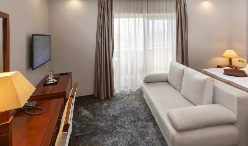 Colosseum Wellness Hotel Mrahalom - Nyugdjas kedvezmnyes r flpanzival (1 jtl)