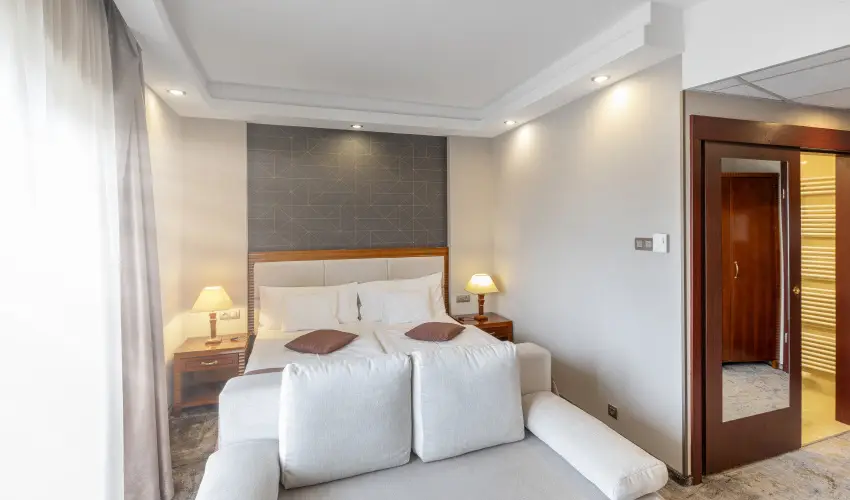 Colosseum Wellness Hotel Mrahalom - Nyugdjas kedvezmnyes r flpanzival (1 jtl)