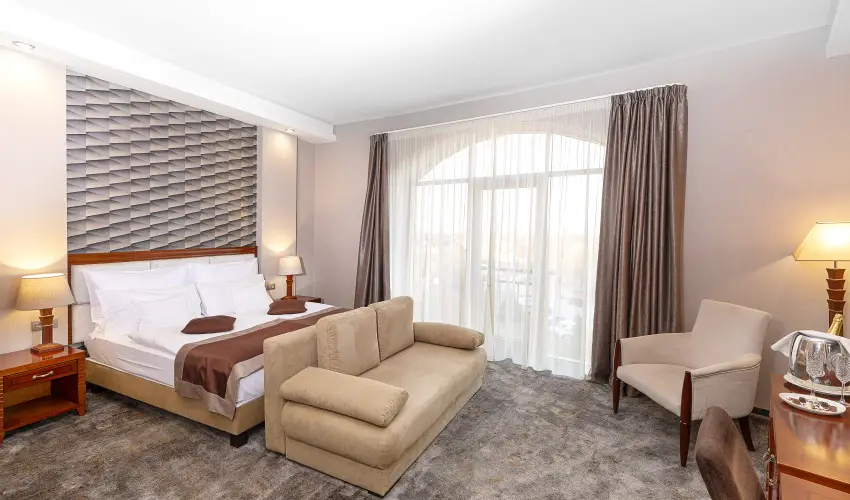 Colosseum Wellness Hotel Mrahalom - Nyugdjas kedvezmnyes r flpanzival (1 jtl)