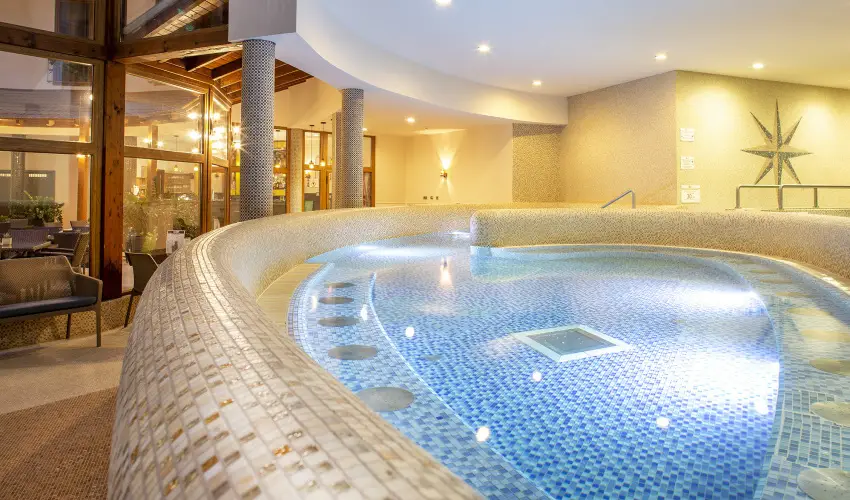Colosseum Wellness Hotel Mrahalom - Nyugdjas kedvezmnyes r flpanzival (1 jtl)