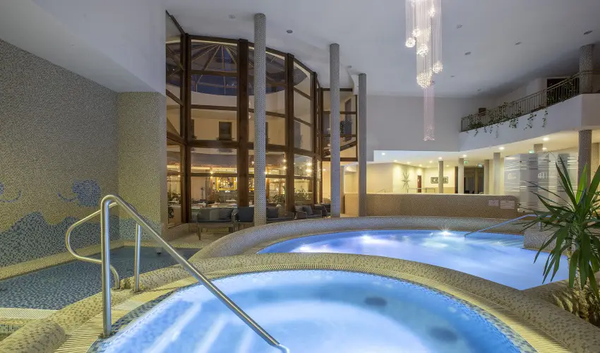 Colosseum Wellness Hotel Mrahalom - Nyugdjas kedvezmnyes r flpanzival (1 jtl)