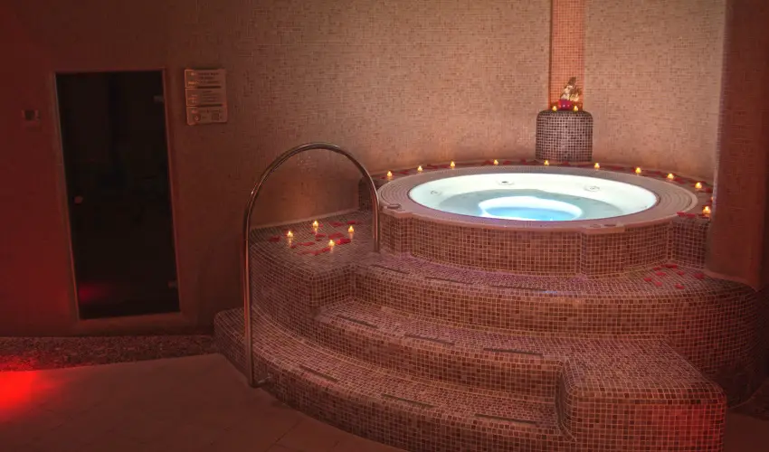 Corso Boutique Hotel Gyula - Senior pihens s wellness (min. 2 j)