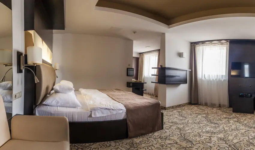 Corso Boutique Hotel Gyula - Senior pihens s wellness (min. 2 j)