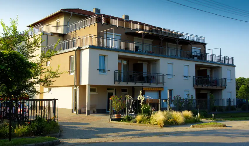 Solaris Apartman & Resort Cserkeszőlő - Nyugdíjas kedvezményes árak önellátással (1 éjtől)