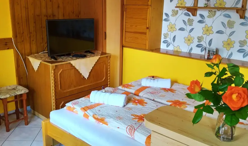 Csobog Vendghz Eger - Legjobb r nelltssal (1 jtl)