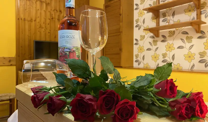 Csobog Vendghz Eger - Legjobb r nelltssal (1 jtl)